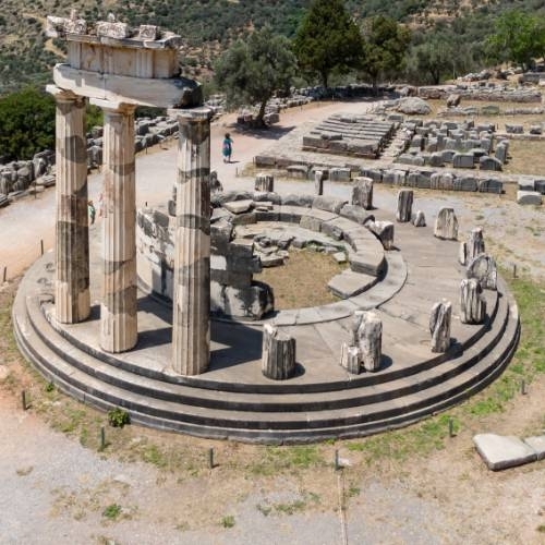 Delphi helicopter daily tour from Athens
