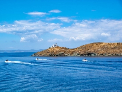 Helicopter ride from Athens to Sifnos