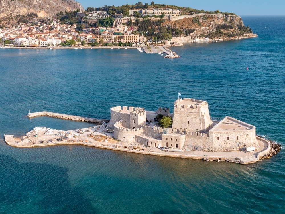 Fly to Nafplio with Helicopter from Athens
