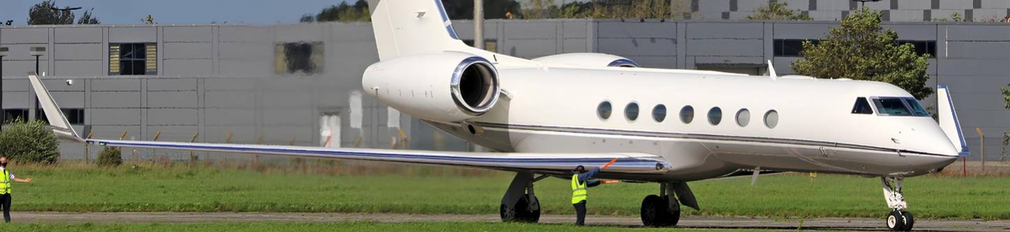 Gulfstream G550 airplone img