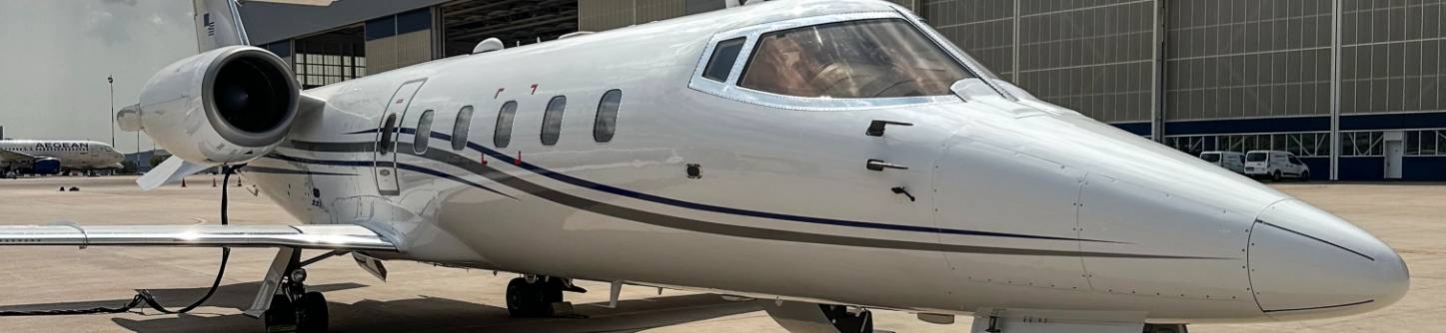 Learjet 60 airplone img